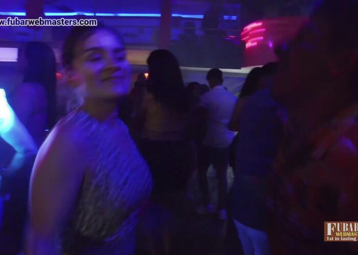 SALSA PARTY AT LALEXPO 2019, SPONSORED BY STRIPCHAT

 Video Tutorial Stripchat